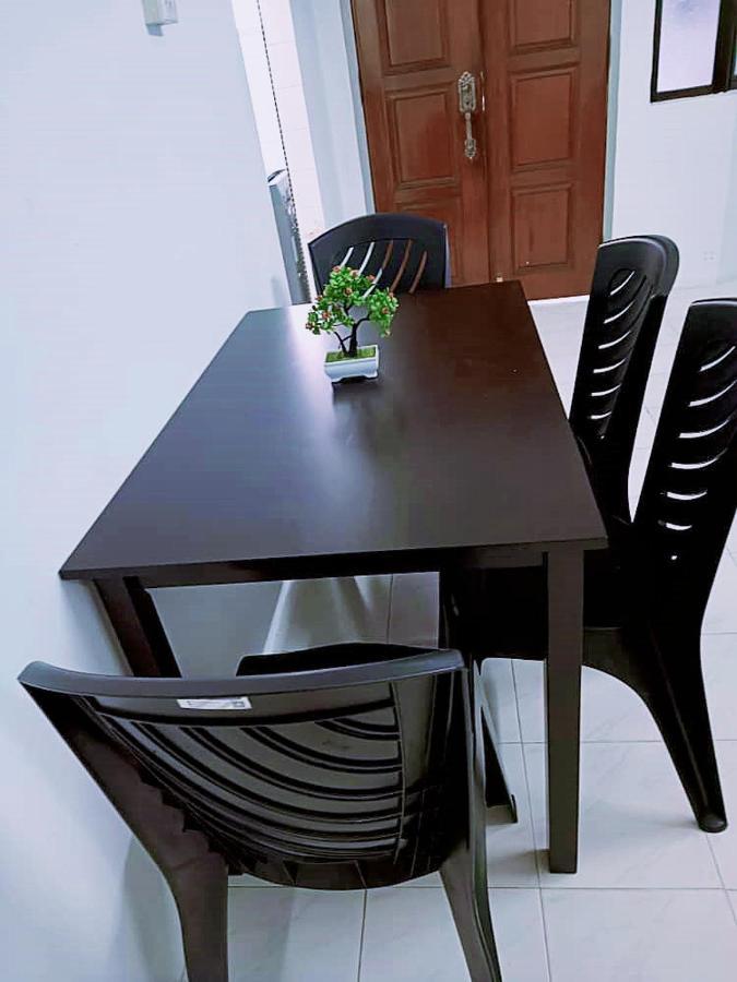 Jo-Rumah 3 Bedroom Apartment Jelutong Georgetown Penang Free Wifi מראה חיצוני תמונה